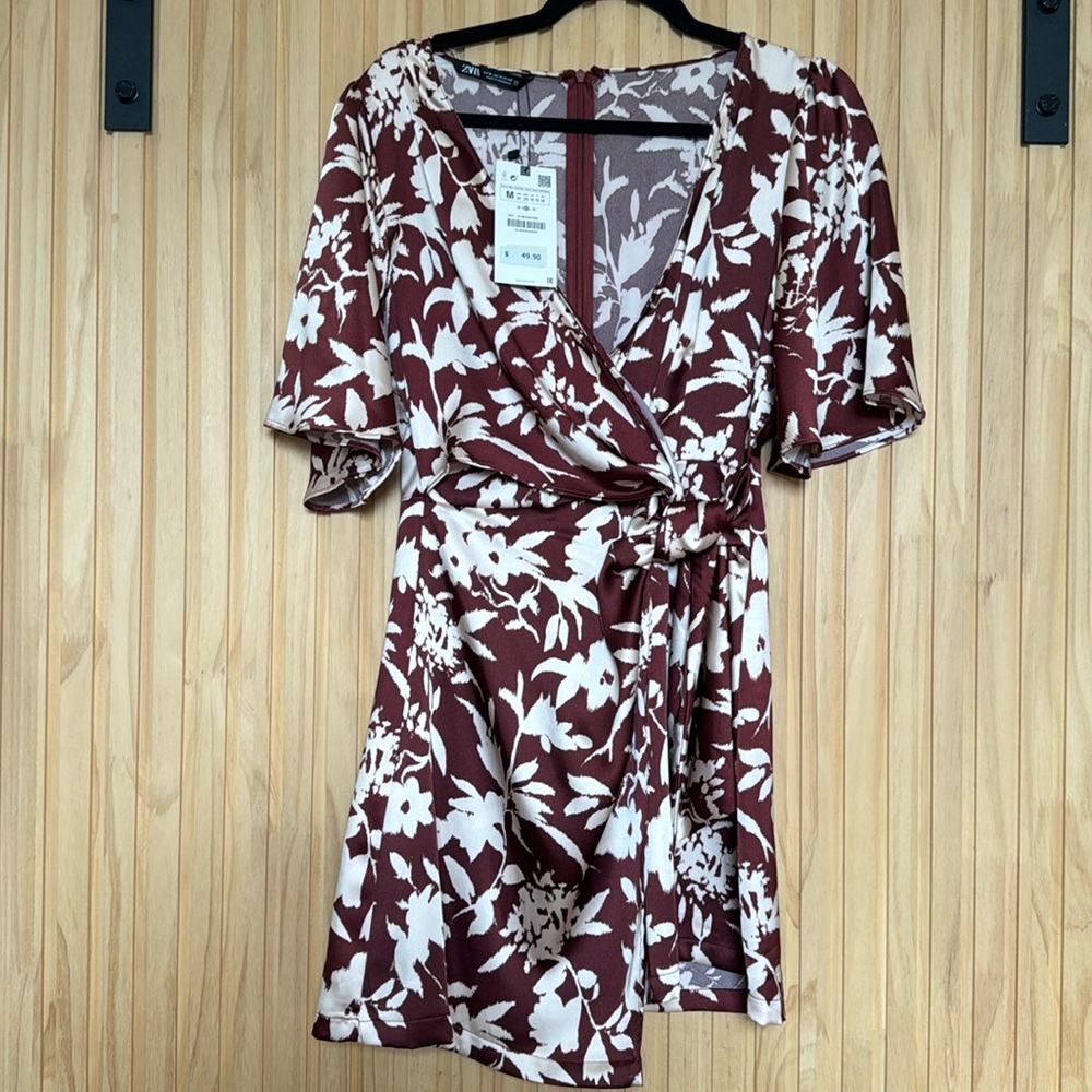 NWT - Silky mini wrap dress in floral print